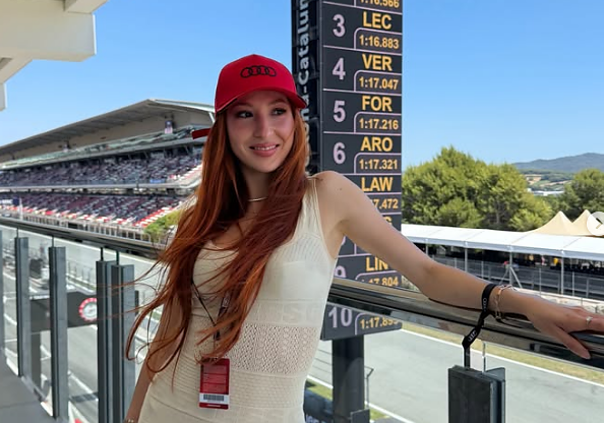Erola Jons, la ‘influencer’ a la que La Vuelta ha apartado de los ciclistas tras su polémica con Pogacar