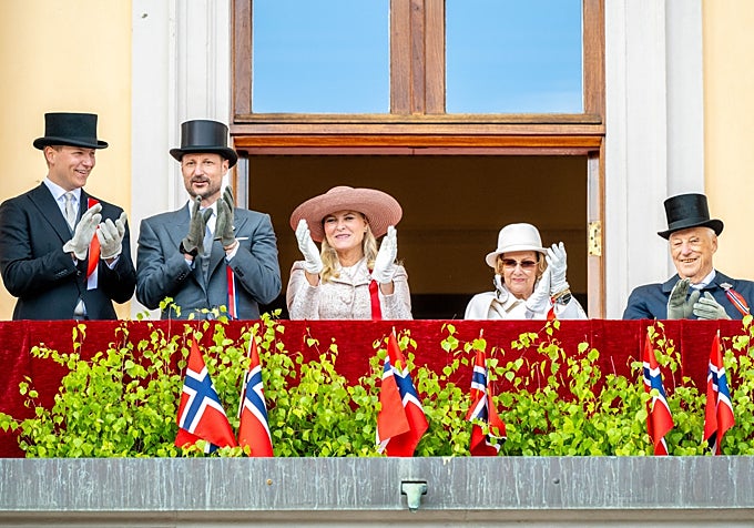 La Familia Real noruega en uan foto de archivo.