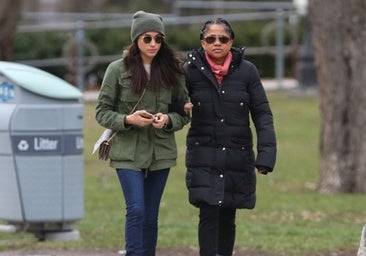 El difícil momento de Doria Ragland, la madre de Meghan Markle: de cuidar a sus nietos al distanciamiento
