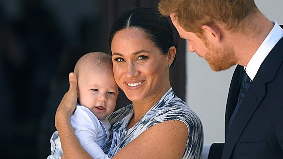 Meghan Markle rompe su silencio tras el traslado a Reino Unido y comparte una foto de su hijo Archie