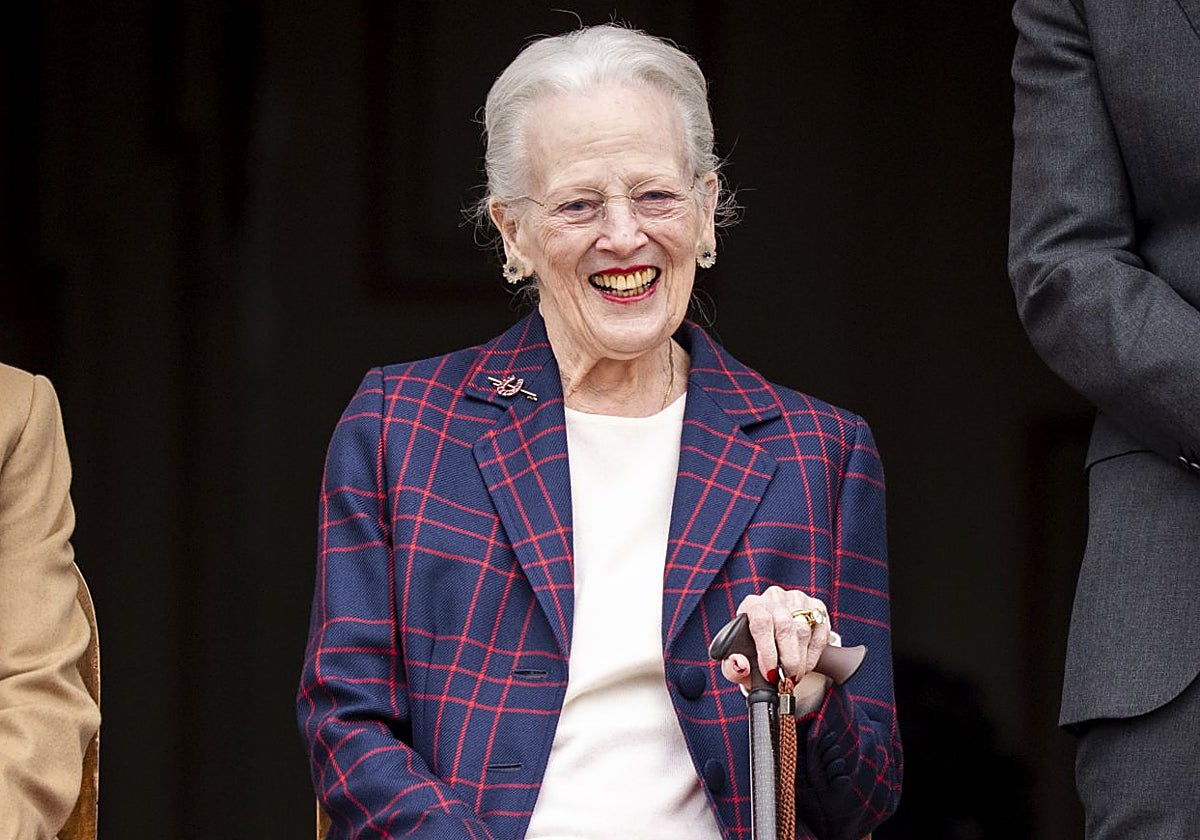 La Reina Margarita de Dinamarca, hospitalizada en Copenhague, no podrá acudir al funeral de Harald de Noruega