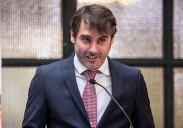 Quién es Rafa Latorre: su discreta vida personal, sus estudios y su trayectoria hasta presentar 'Más de uno'