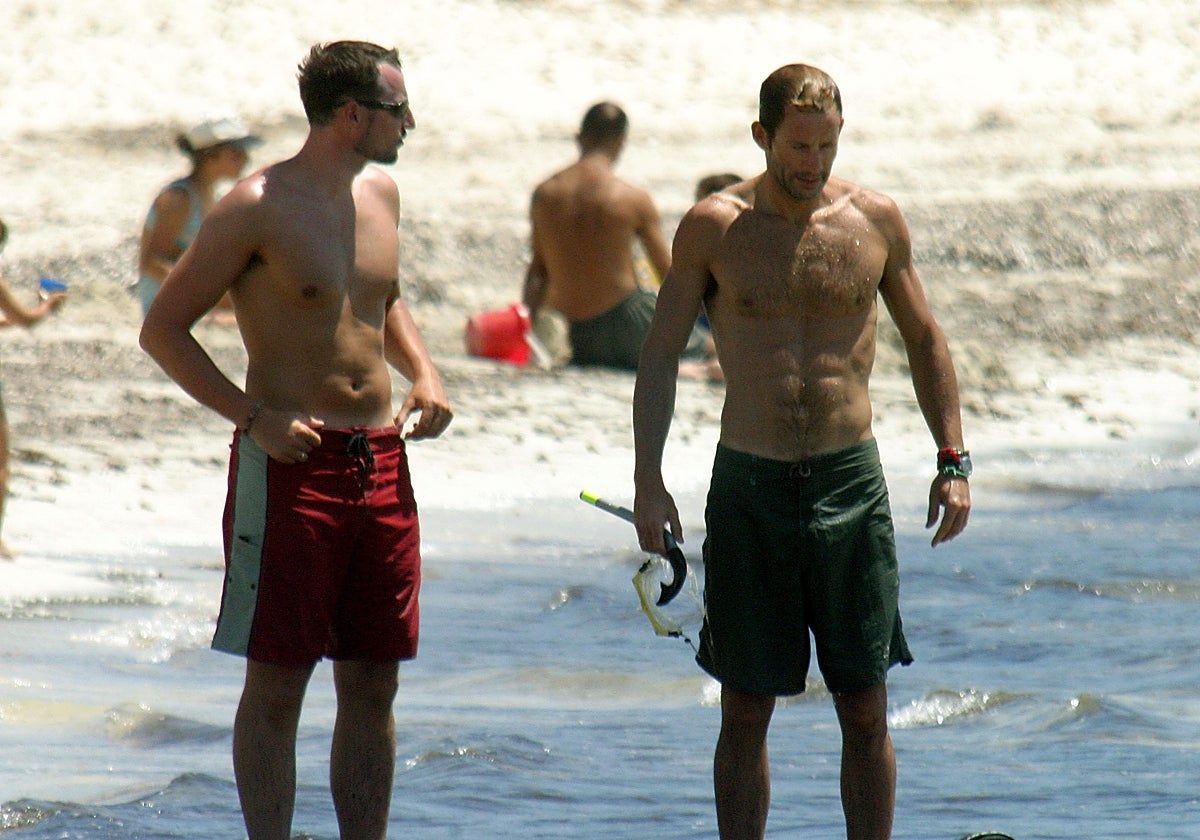 Haakon de Noruega y Kyril de Bulgaria, los amigos que comparten una pasión por el surf y décadas de veranos en Mallorca