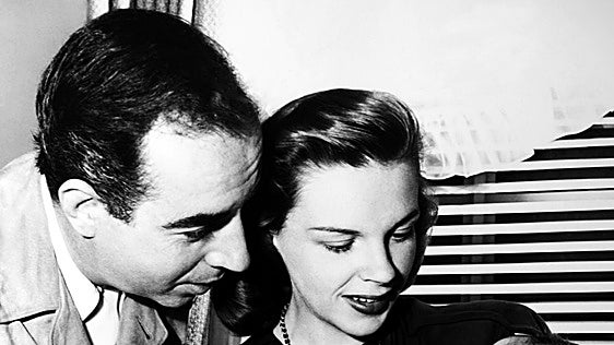 El momento en el que Judy Garland prometió dejar las pastillas: «Me agarró tan fuerte que me clavó las uñas»