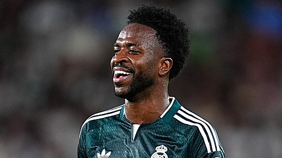 Vinicius Jr, sobre su infancia: «Mi hermana dormía con mi madre y yo, con mi abuela. El fútbol era mi medio de vida, era como ayudar a mi familia de alguna manera»