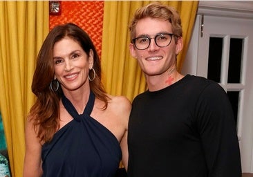 Depresión, adicciones y trágico final: así fue la vida del hijo de Cindy Crawford, muerto a los 27 años