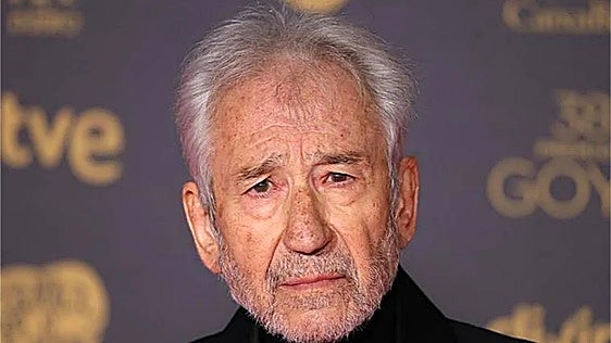 José Sacristán, 88 años, sobre su infancia: «Dejé de estudiar con 13 años para ayudar en casa. Vengo de familia de campesinos, gente del campo»