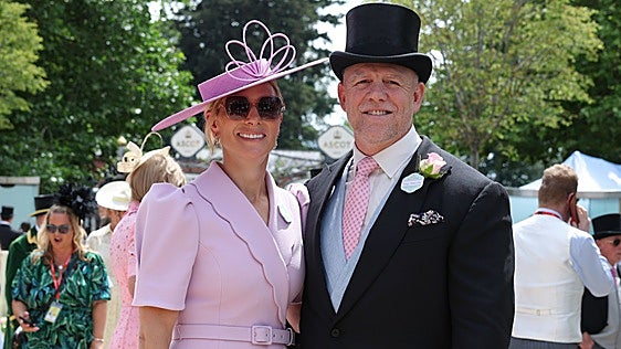 Muere el padre de Mike Tindall, yerno de la Princesa Ana, tras más de 20 años conviviendo con el párkinson