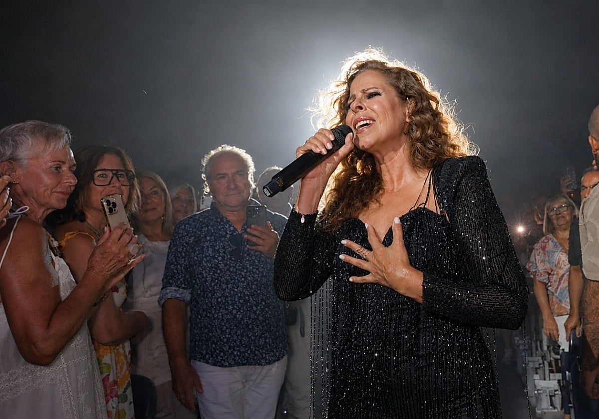 Pastora Soler: «Hay canciones de reggaeton que en mi casa con mis hijas están prohibidas»