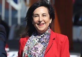 Margarita Robles, 69 años: «Desayuno una tostada con aceite y salmón, un kiwi o manzana y un yogur con frutos secos. Cuando tengo un día duro me como una onza de chocolate»