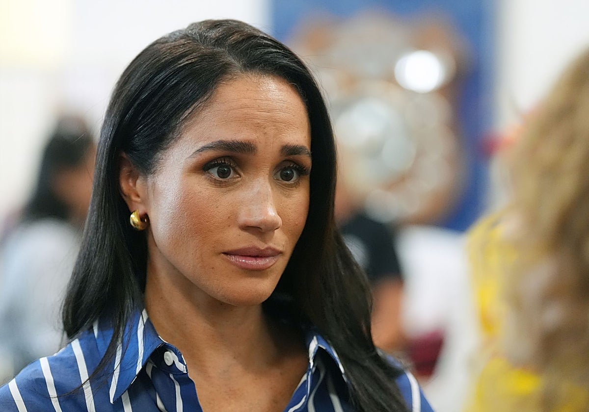 Meghan Markle, bajo presión: salen a la luz dos cartas que la comprometen en la investigación contra su padre miniatura