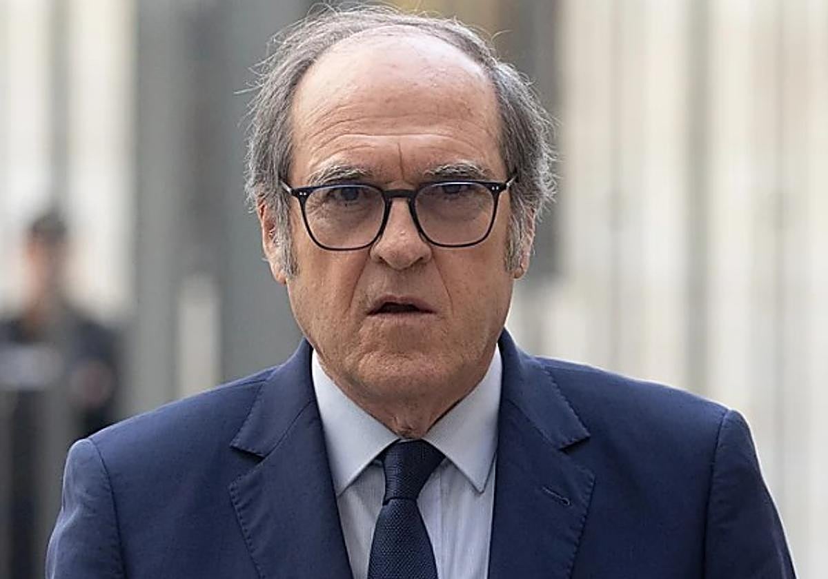 Ángel Gabilondo, 77 años: «Desayuno café con leche, pan tostado con aceite y un zumo de naranja» 썸네일