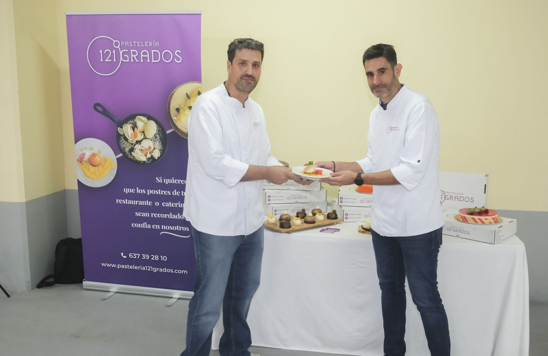 Paco Benítez y Antonio Carrillo, de Pastelería 121º