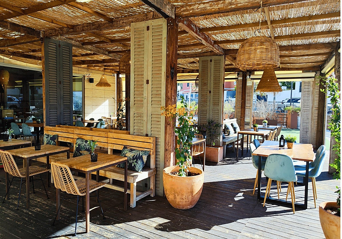 La terraza de Selva Negra, en Tomares