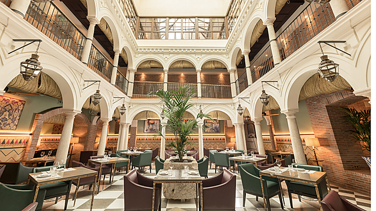 Sala de Balausta en el Palacio Solecio