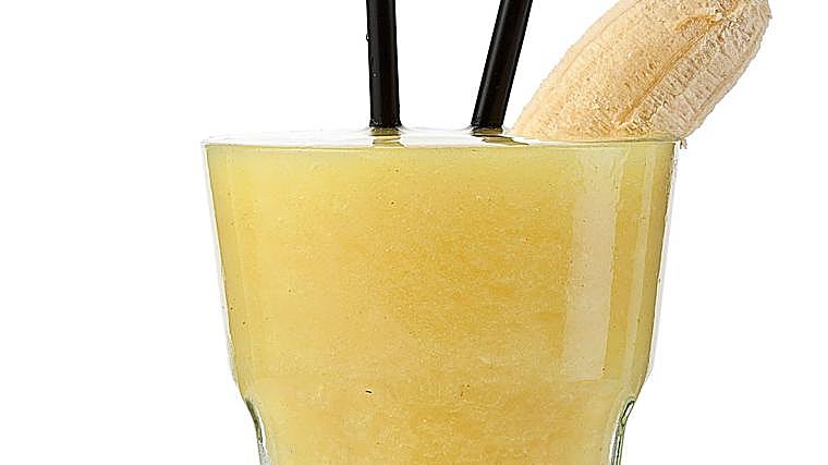 Los cócteles siguen de moda: seis recetas fáciles para las cenas navideñas y que no son carajillos