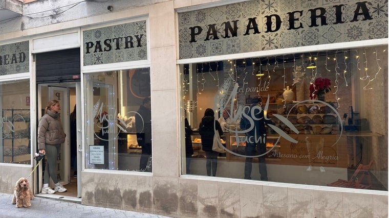 Ángel Puchi se muda a un local más amplio sin salir de la calle Zaragoza