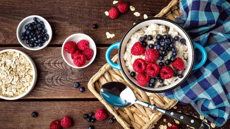 Adiós al pan: estos son los desayunos que los nutricionistas hacen para reducir calorías