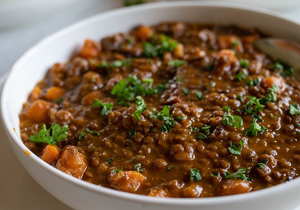 Estofado de lentejas con berenjena y tahini (topping)