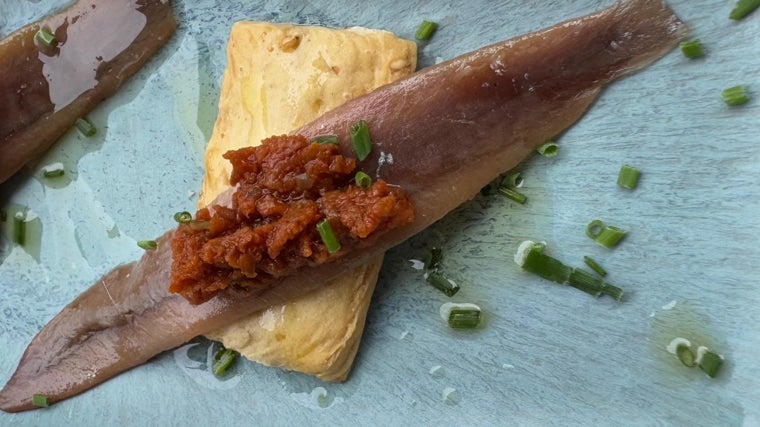Anchoas a la putanesca