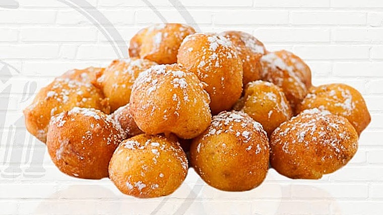 Dónde comer buñuelos en Málaga: la ruta imprescindible para los amantes de este dulce