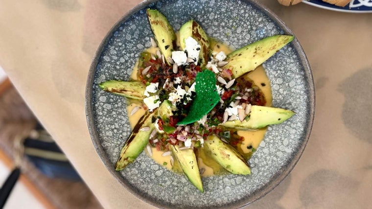Aguacate a la brasa