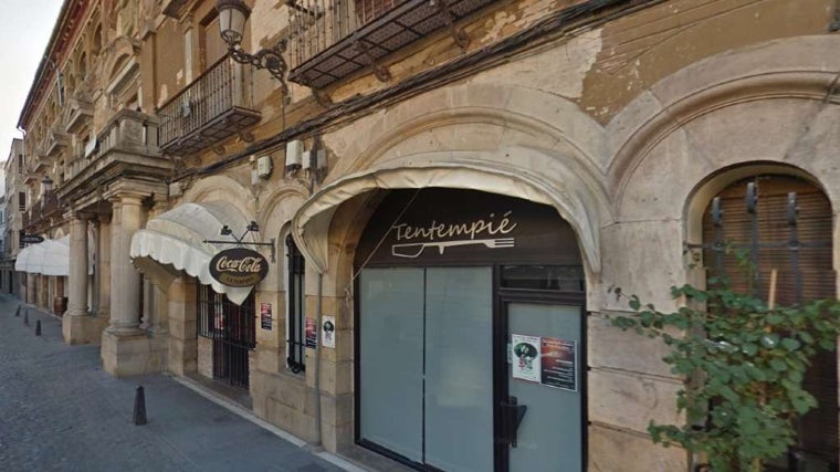 Fachada del establecimiento montillano