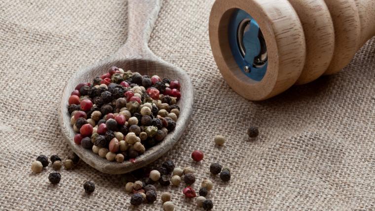 La pimienta es una de las especias más populares en gastronomía