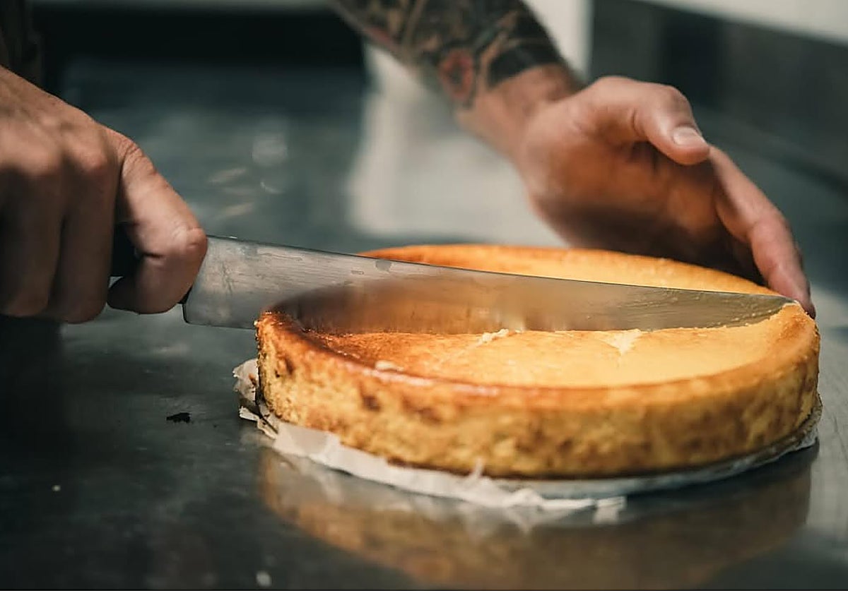 Tarta de queso de La Cochera del Abuelo, una de las mejores de Sevilla