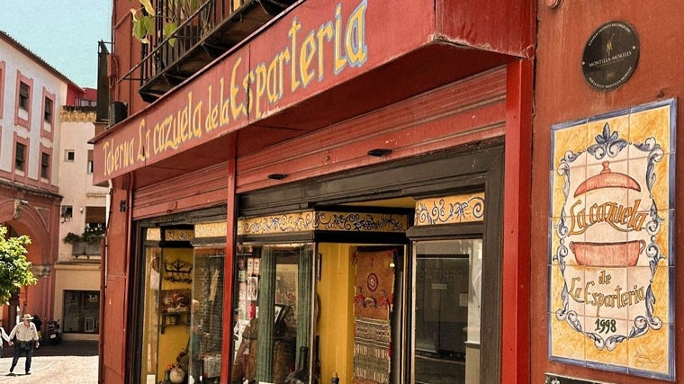 Fachada de La Cazuela de la Espartería en Córdoba