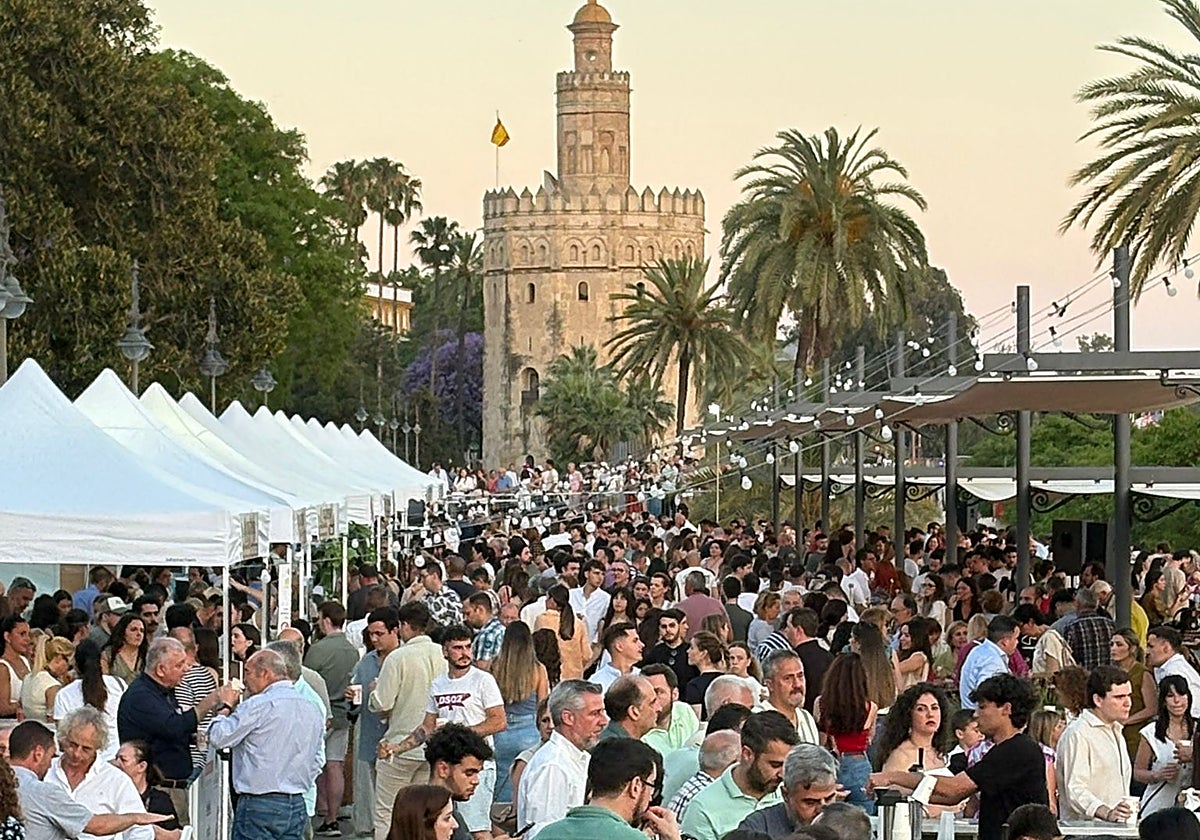 Más de 4000 personas se han dado cita en el Paseo Colón de Sevilla para asistir a Caracolia 2025