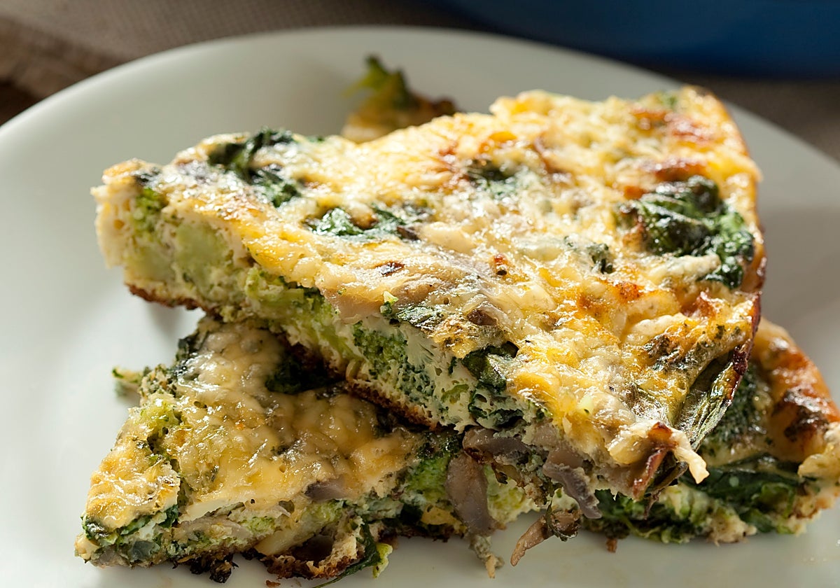 Tortilla brócoli y picadillo o aliño de zanahoria