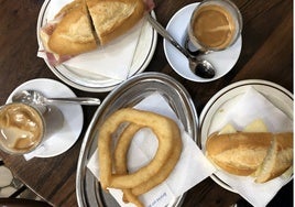 Dónde desayunar en Málaga: los mejores sitios tradicionales para empezar el día