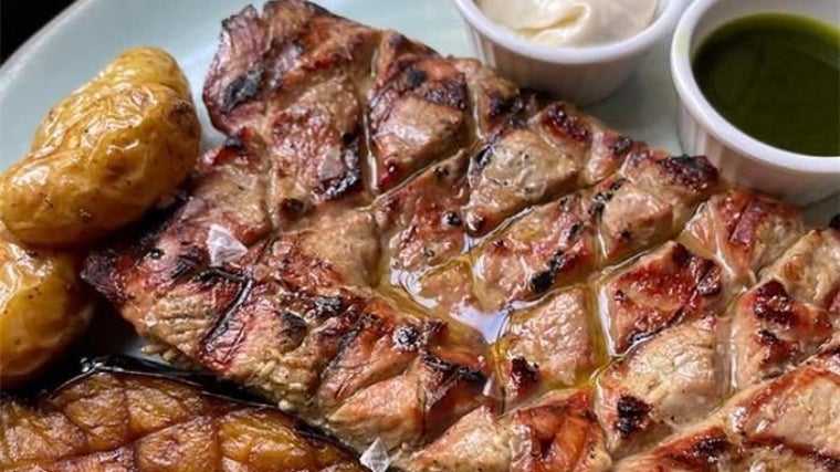 Solomillo ibérico a la brasa de la Taberna Casa El Pisto en Córdoba