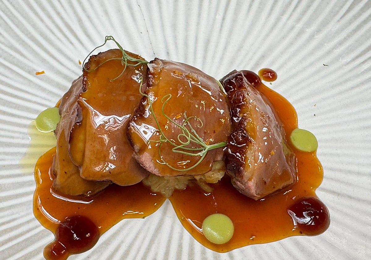 Magret de pato a la malagueña, uno de los platos del restaurante Ménade