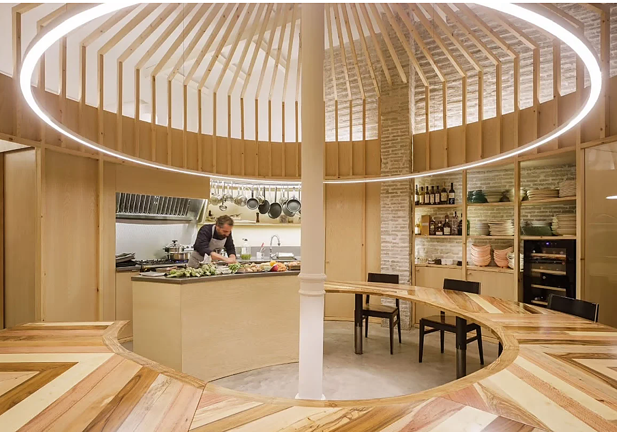 T Espacio Gastronómico se encuentra en la calle Boteros en Sevilla