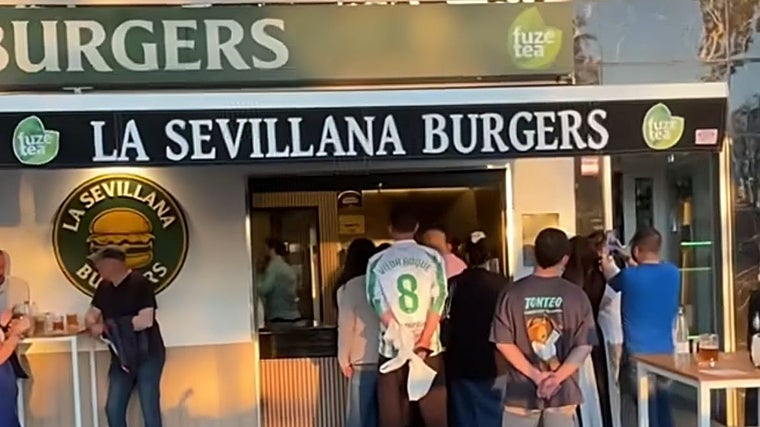 La Sevillana lanza un concepto burger junto al Puente del Alamillo