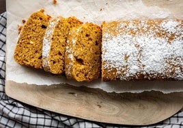 Bizcocho de calabacín: receta sana y fácil para el verano