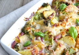 Palmito asado con atún en conserva, patatas cocidas con aderezo de yogurt y cilantro