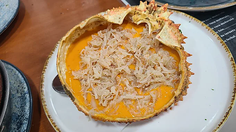 Salmorejo con centollo de Casa Paco El Buen Comer