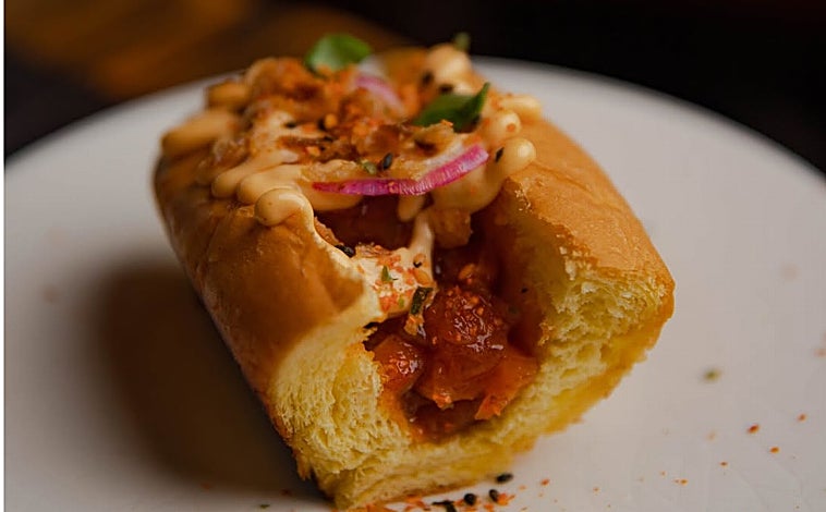 Imagen principal - Vôvem Estepona: el nuevo templo carnívoro de la Costa del Sol