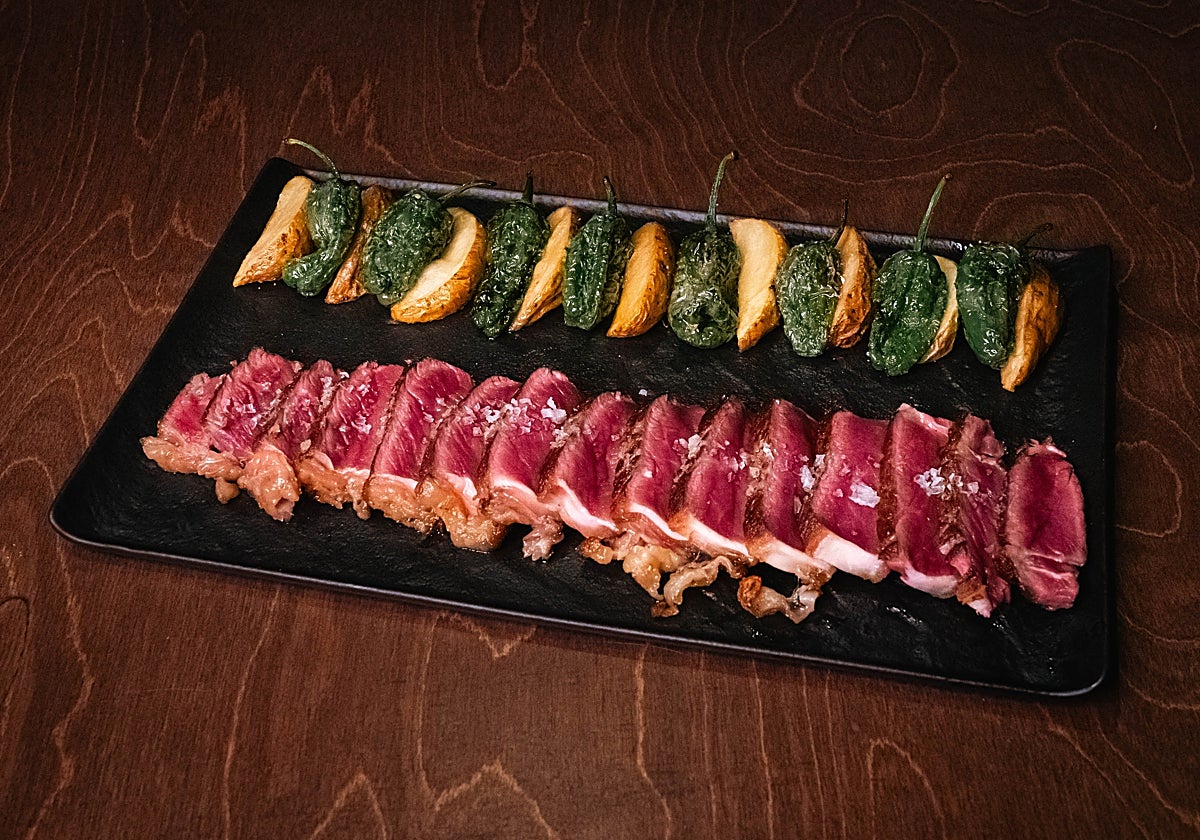 Lomo bajo de rubia gallega de Taró, uno de nuestros sitios recomendados para comer en Huelin y Carretera de Cádiz