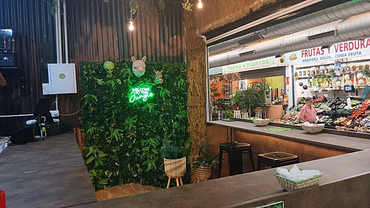 La Bocatería del Gorra se encuentra en el puesto 28 del Mercado del Tiro de Línea