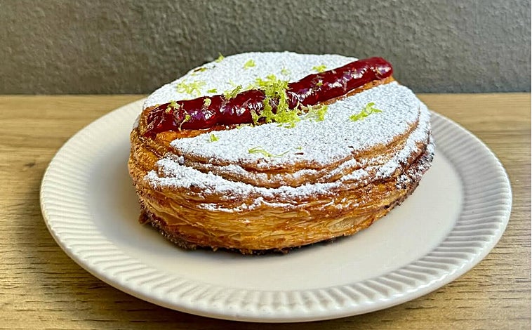 Imagen principal - De París a Málaga: así es Sueño, el obrador que conquista con su repostería artesanal