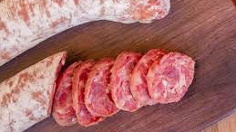 Salchichón de Málaga: el embutido &#039;imperfecto&#039; que se convirtió en nuestro sello