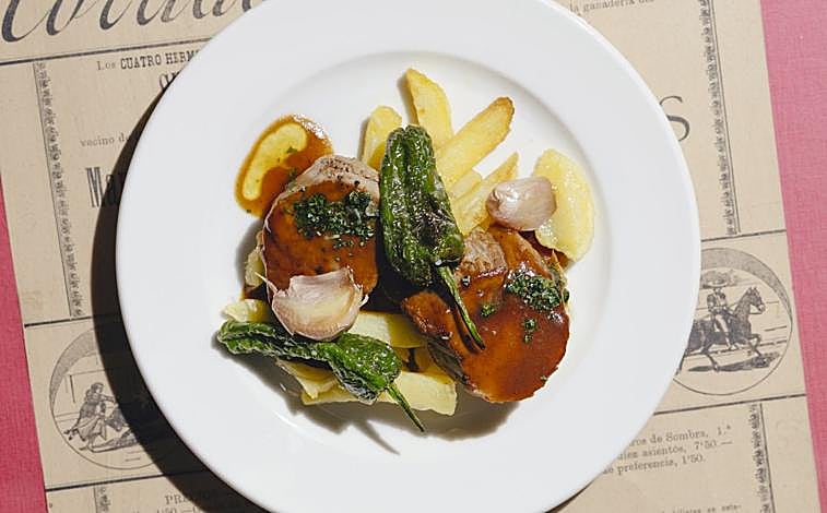 Imagen principal - Casa Inquieta abre para darle una nueva vida a la Taberna del Alabardero con restaurante, tablao flamenco y terraza rooftop