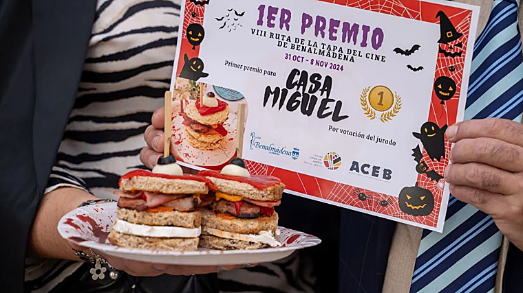 Imagen del la tapa ganadora de la edición anterior