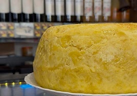 La tortilla más famosa de Córdoba nació por casualidad: la curiosa historia del Bar Santos