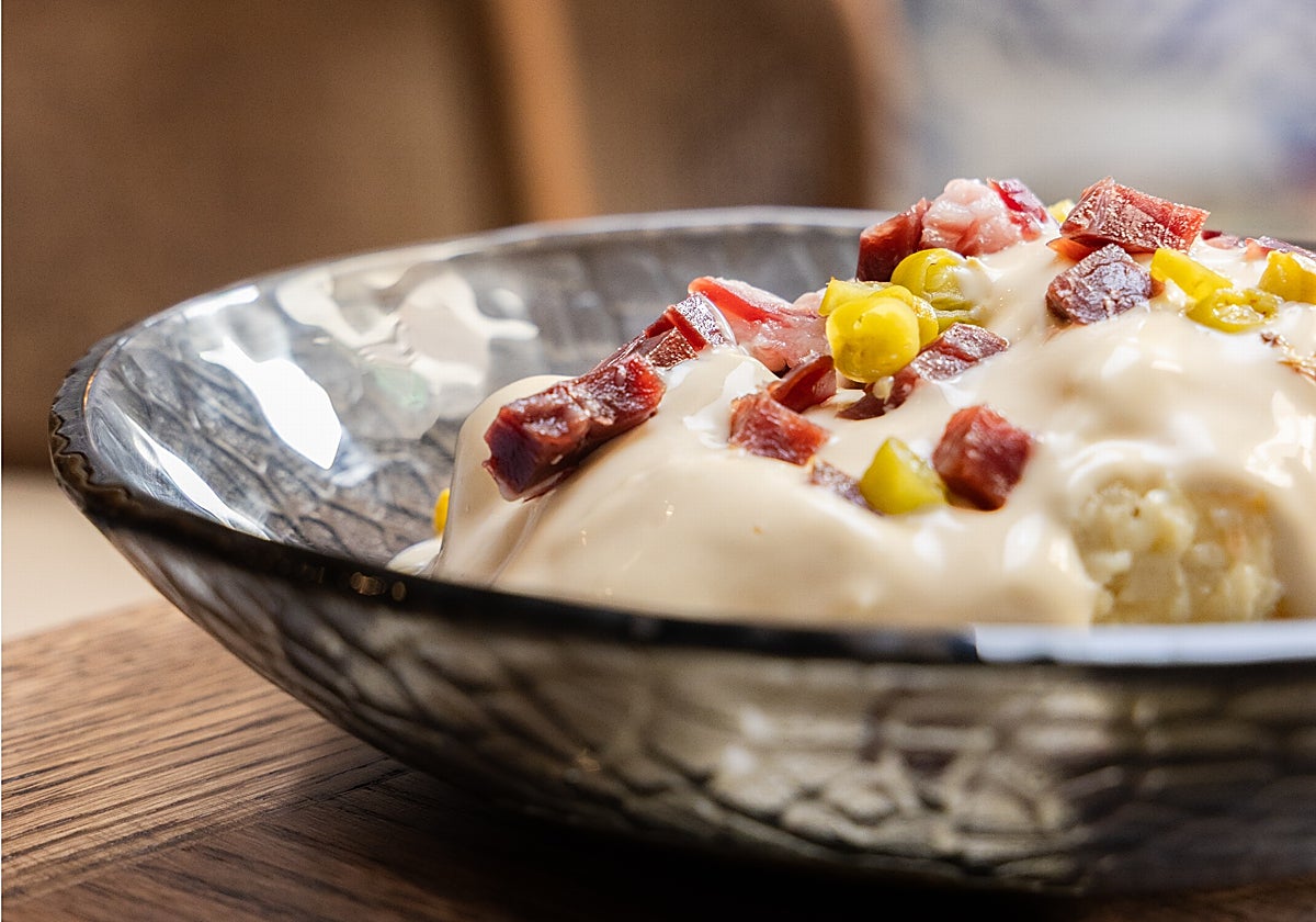 Ensaladilla con taquitos de jamón de El Rincón de El Pimpi, en Málaga