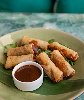 Segunda imagem 2 – alguns pratos de sushi